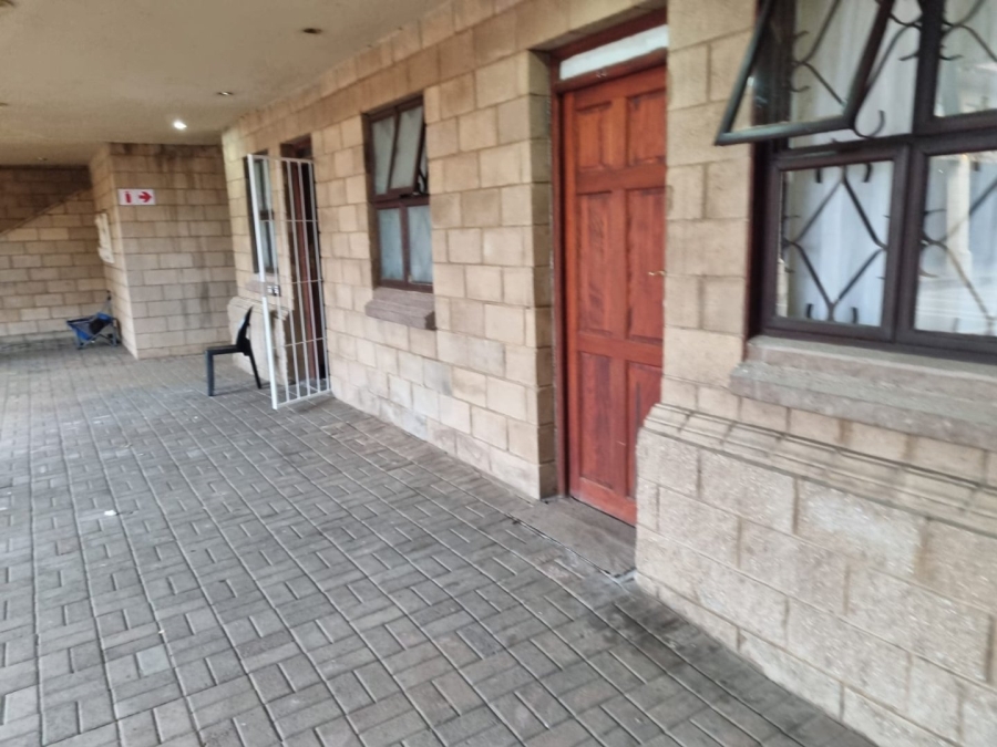 1 Bedroom Property for Sale in Brandwag Free State